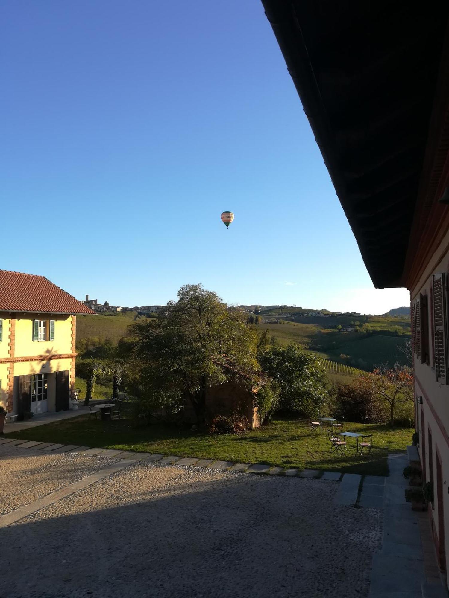 Tenuta Montanello B&B Castiglione Falletto Exteriér fotografie